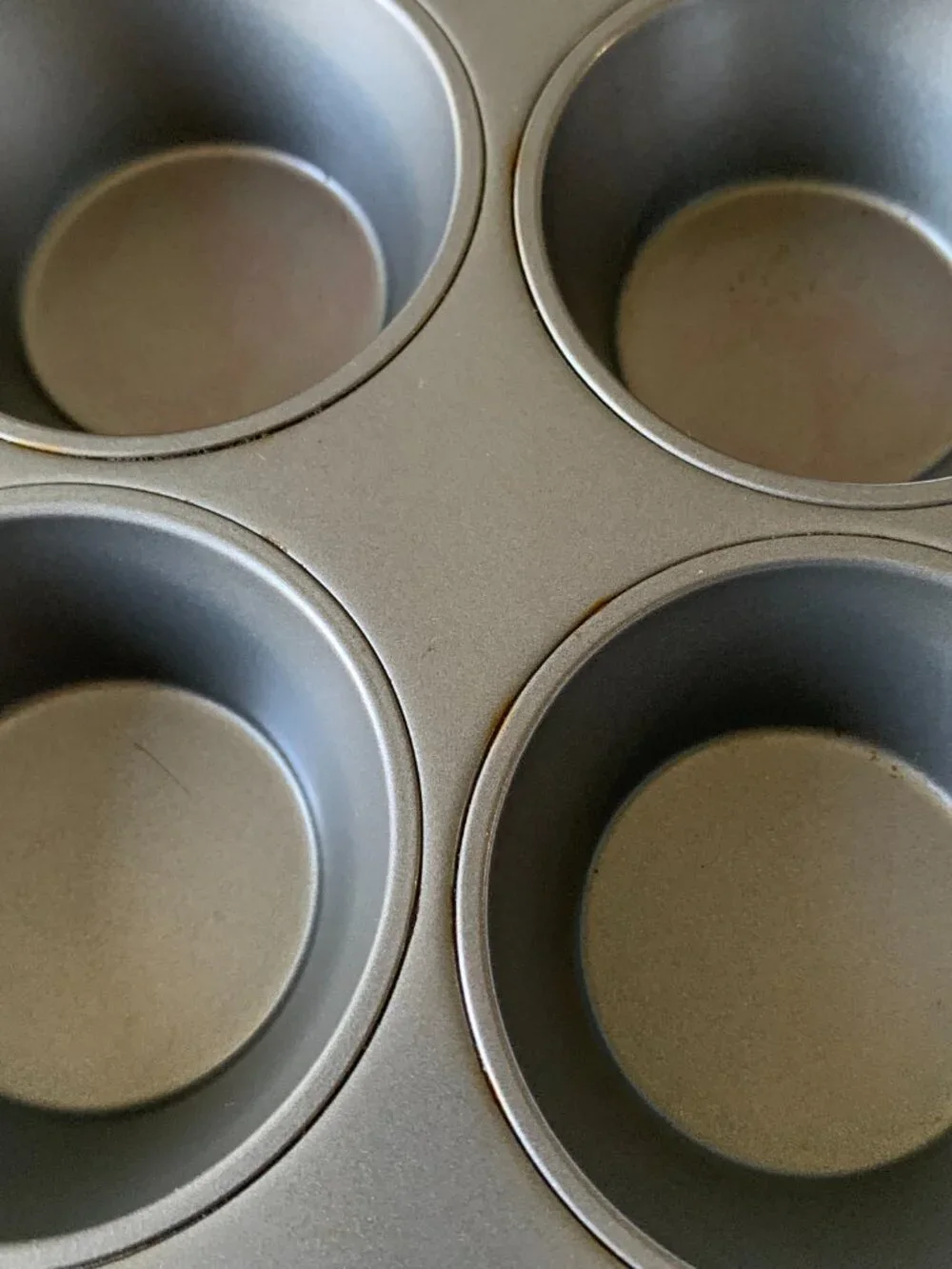 Baker's Secret 12 Cup Nonstick Muffin Cupcake Pan Steel Baking Tray 14x10